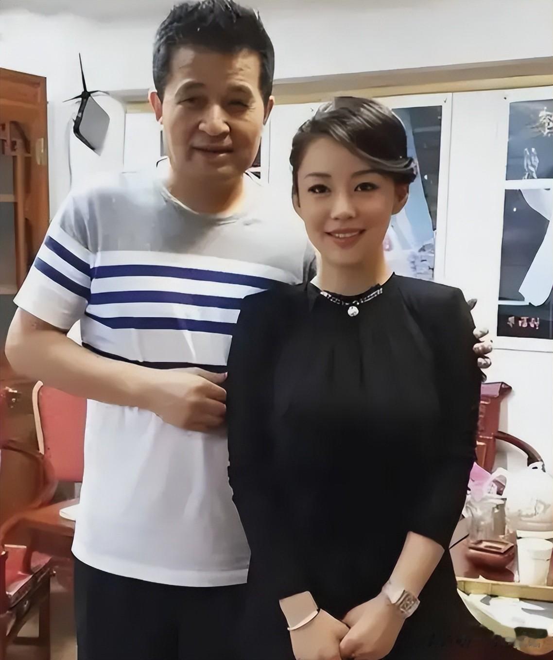 人前不光鲜人后也心酸？毕福剑女儿国外样貌大变，又让牢a说中了