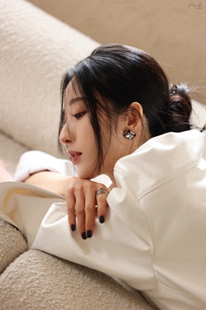 张俪气质美图赏析