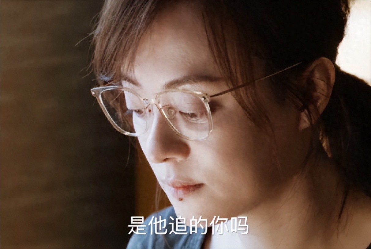 一脸横肉、满身赘肉，却硬要在剧中演高智老师，网友：真不害臊吗