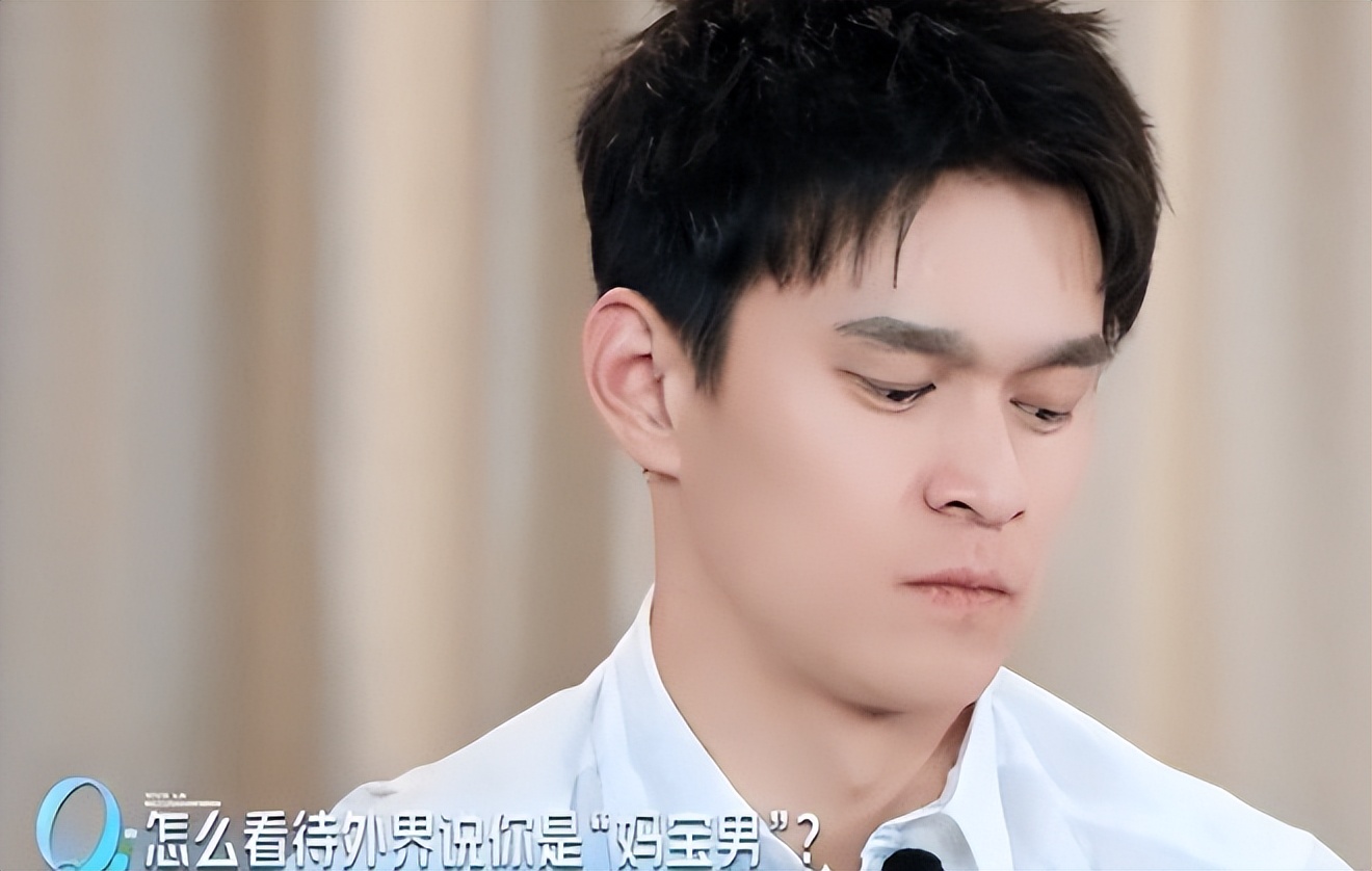 曝孙杨夫妻车内吵架！他逼老婆道歉、强势不讲理，张豆豆崩溃大哭