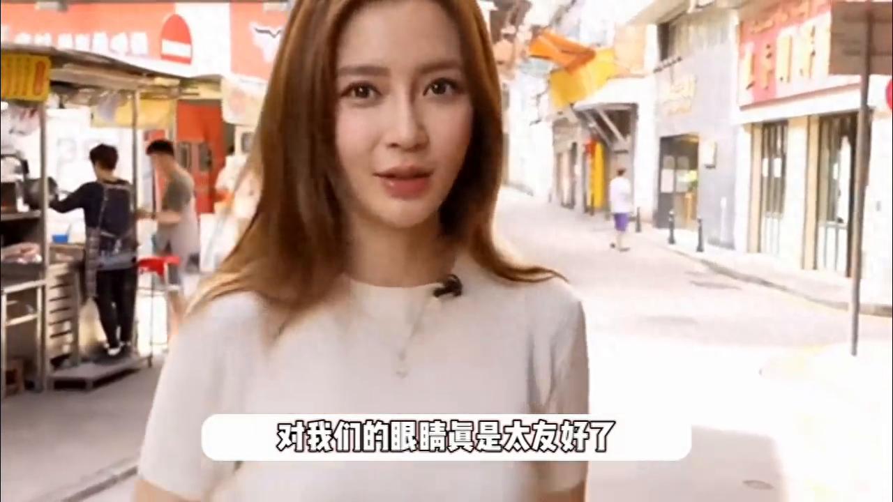 吴千语晒与Angelababy合影，大眼睛高鼻梁过于养...