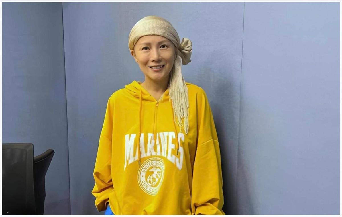 51岁港姐癌症晚期自曝已办追思会，称身体流脓发臭，标靶药已无效