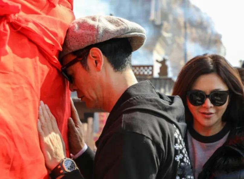 大孤山风波愈演愈烈！超50位明星扎堆前往，名单曝光网友呼吁深挖