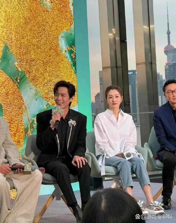 李小冉原生镜头状态太惊艳！妥妥同龄女星天花板