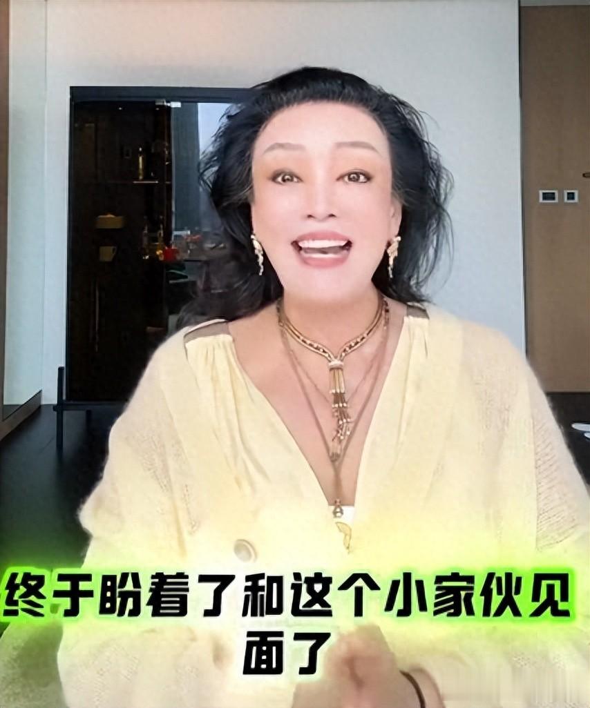 汪小菲不忍了,开始清算S家的所作所为,直播时的插曲又引火上身