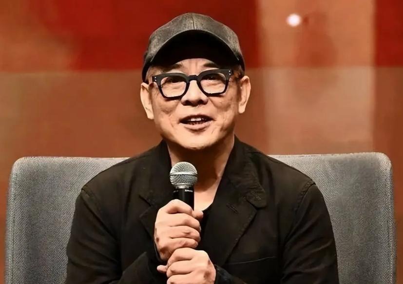 \一夜回春\真相大白1个月，小动作不断的李连杰，真实心思藏不住