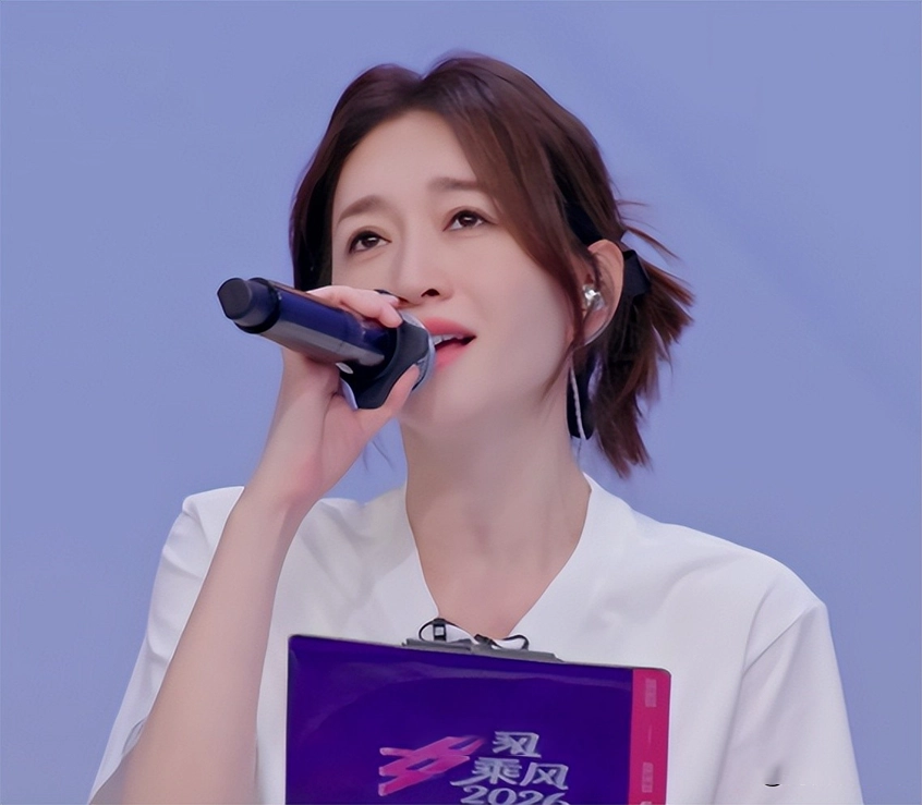 李小冉一公稳居第一，二公团队成绩倒数，北舞毕业却要走笨拙养成路线