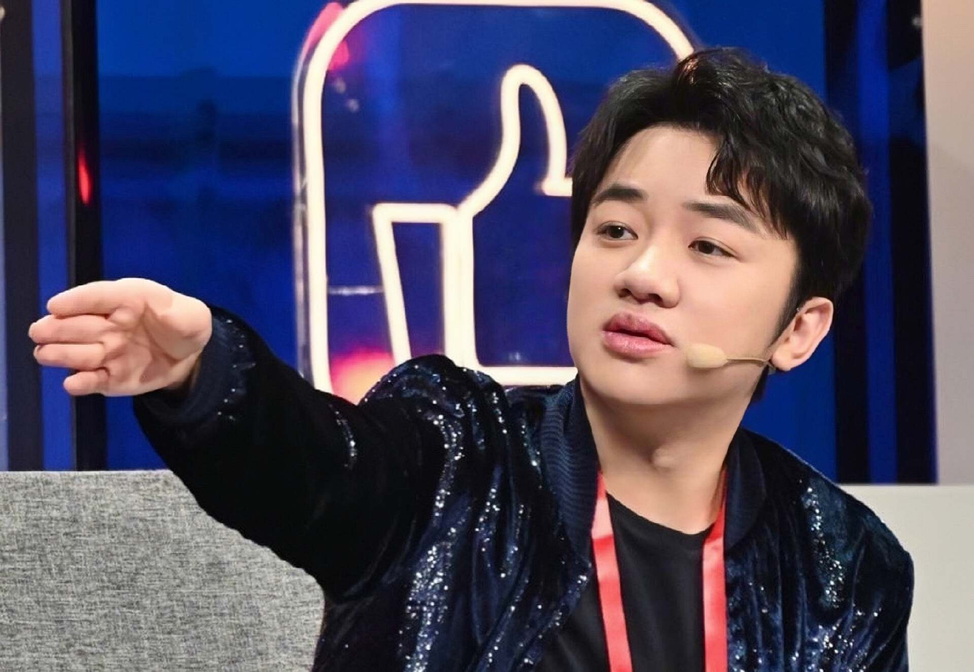 王祖蓝举家搬离上海，重回香港生活，当老板签约超百位艺人