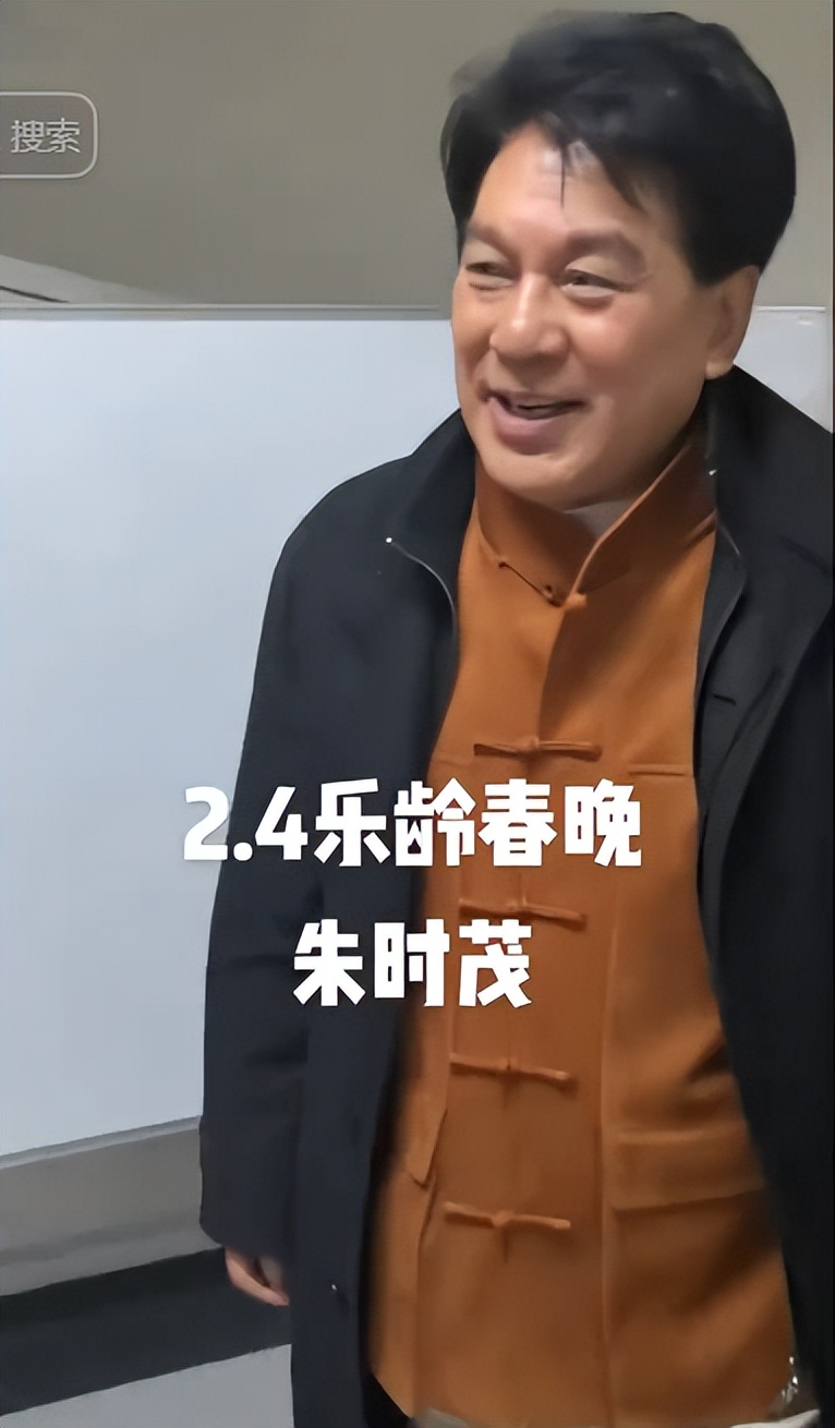 时隔28年，陈佩斯、朱时茂“重返春晚”！一张口就让观众看哭了