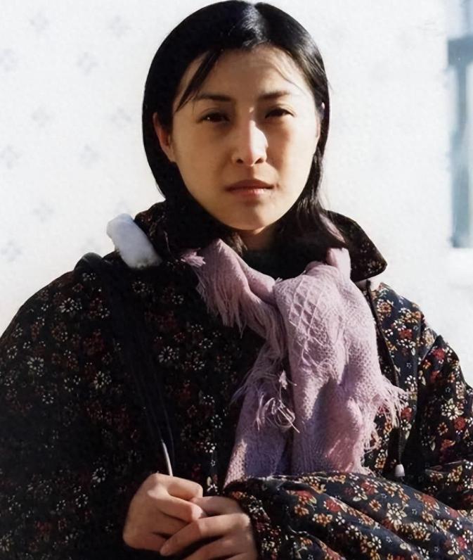 46岁王雅捷近况:嫁给于洋生下一个儿子,如今被老公宠成公主