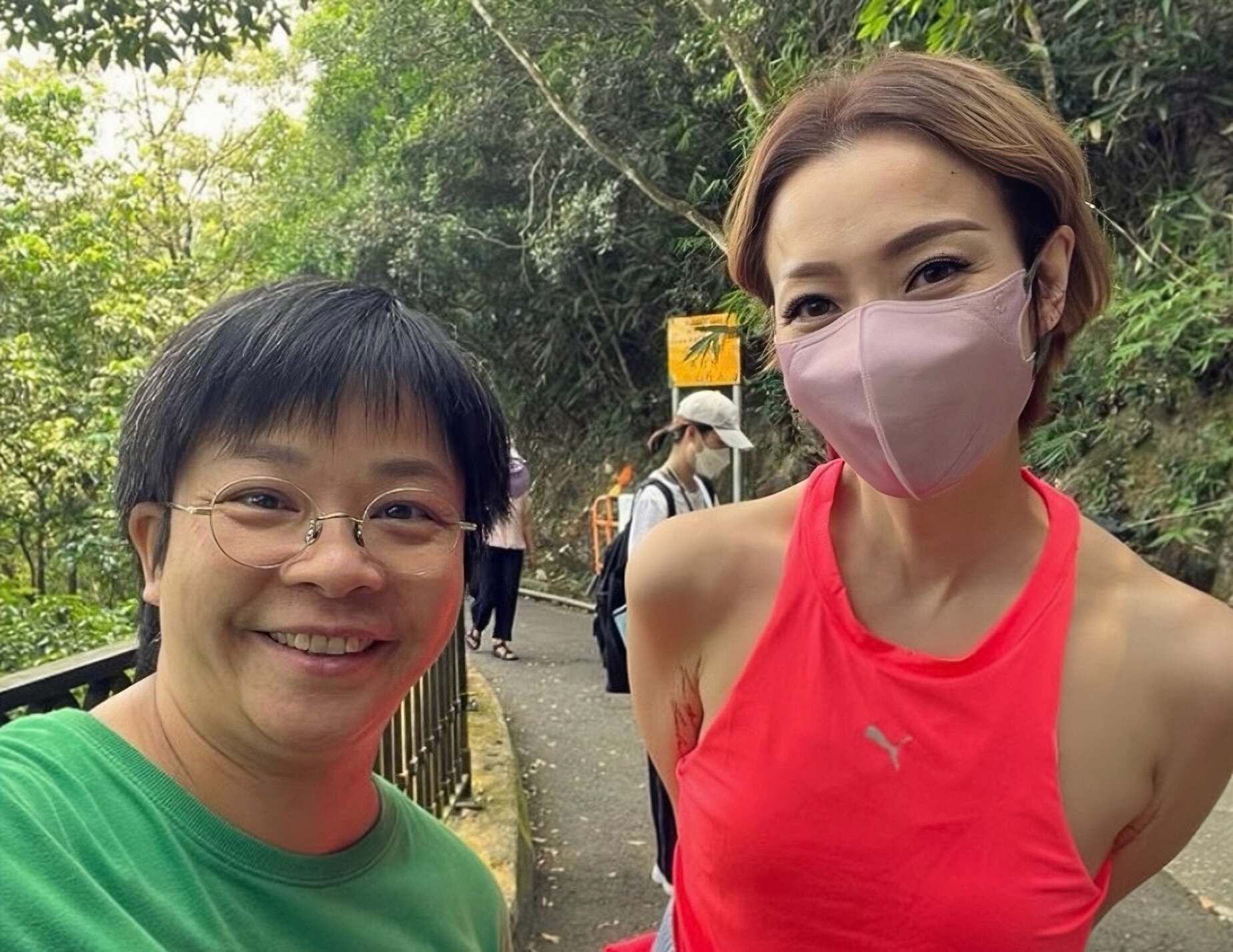 突发！香港知名传媒人骗取贷款被捕，和TVB知名女星传同性绯闻