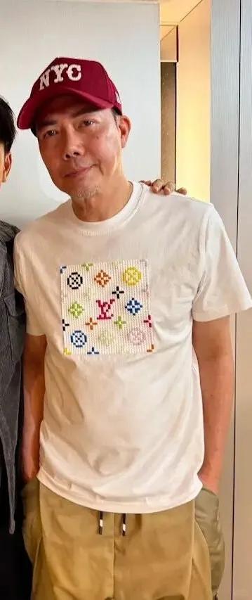 谢天华路人生图流出，状态憔悴显苍老