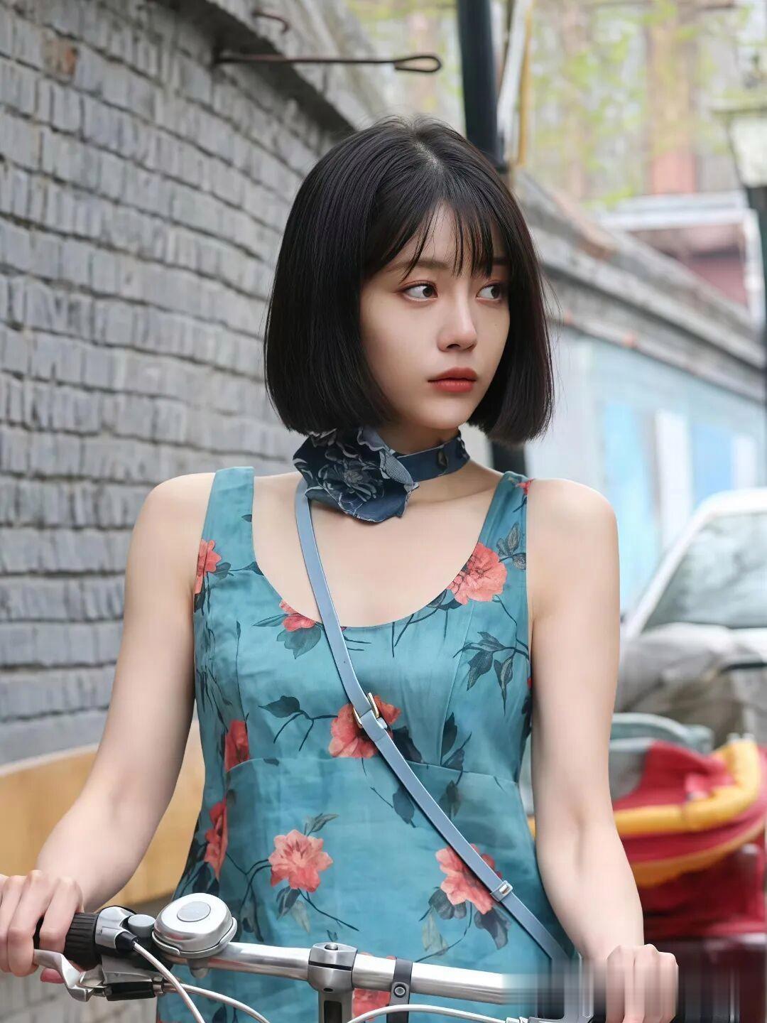 李芮溪个人高清写真惊艳亮相了