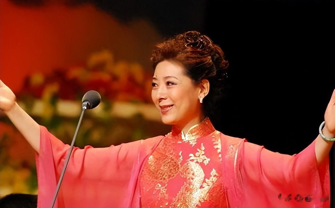 她曾是国家一级演员，遭丈夫无数次殴打，丈夫：我不过了！离婚