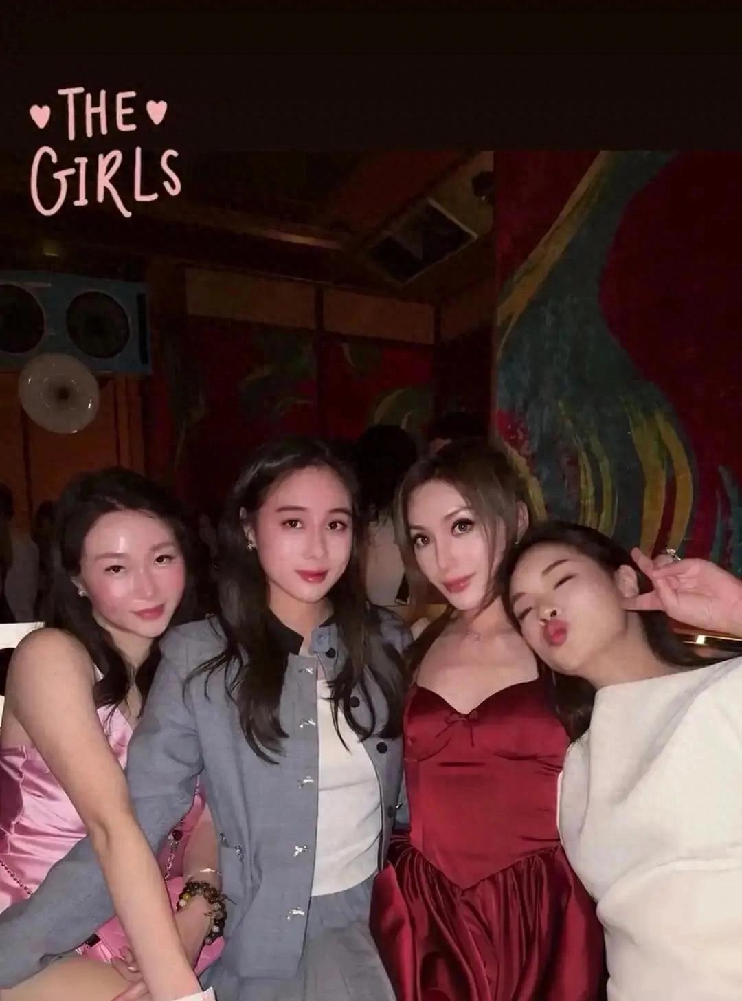 杨受成儿子杨其龙夜店开业，何超欣和何锶珩来捧场，何超琼缺席！