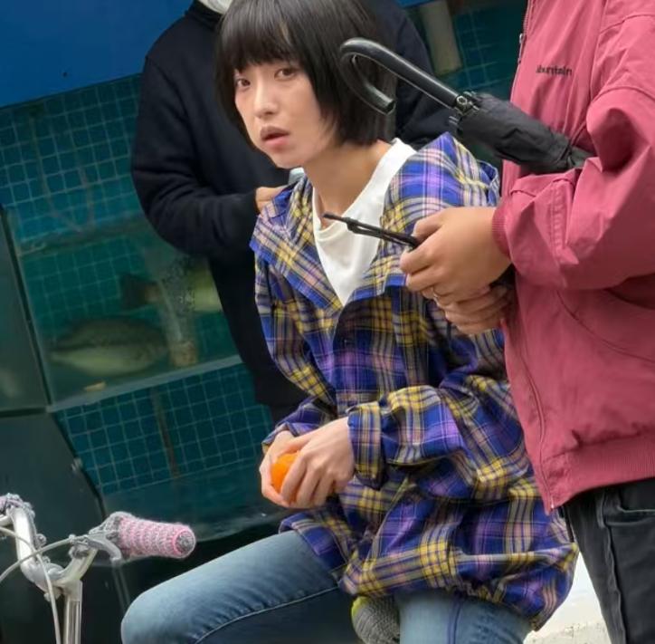 杨幂一脸疲惫还演少女？85花状态都堪忧，还是倪妮更清醒！