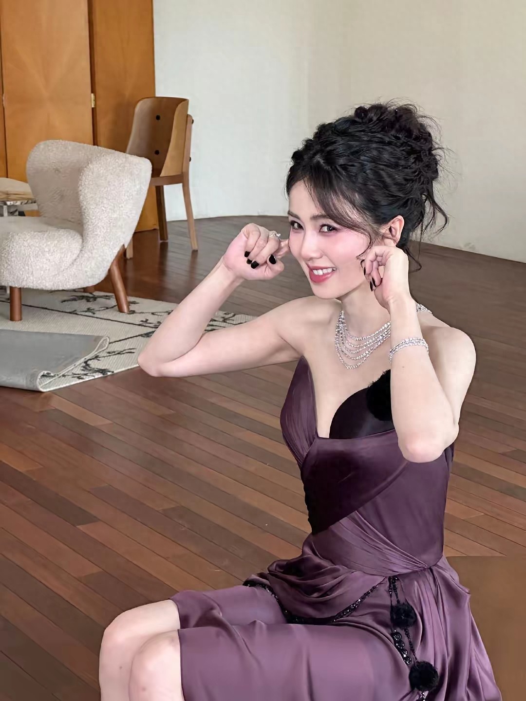 白鹿,这是谁家的鹿这么白啊