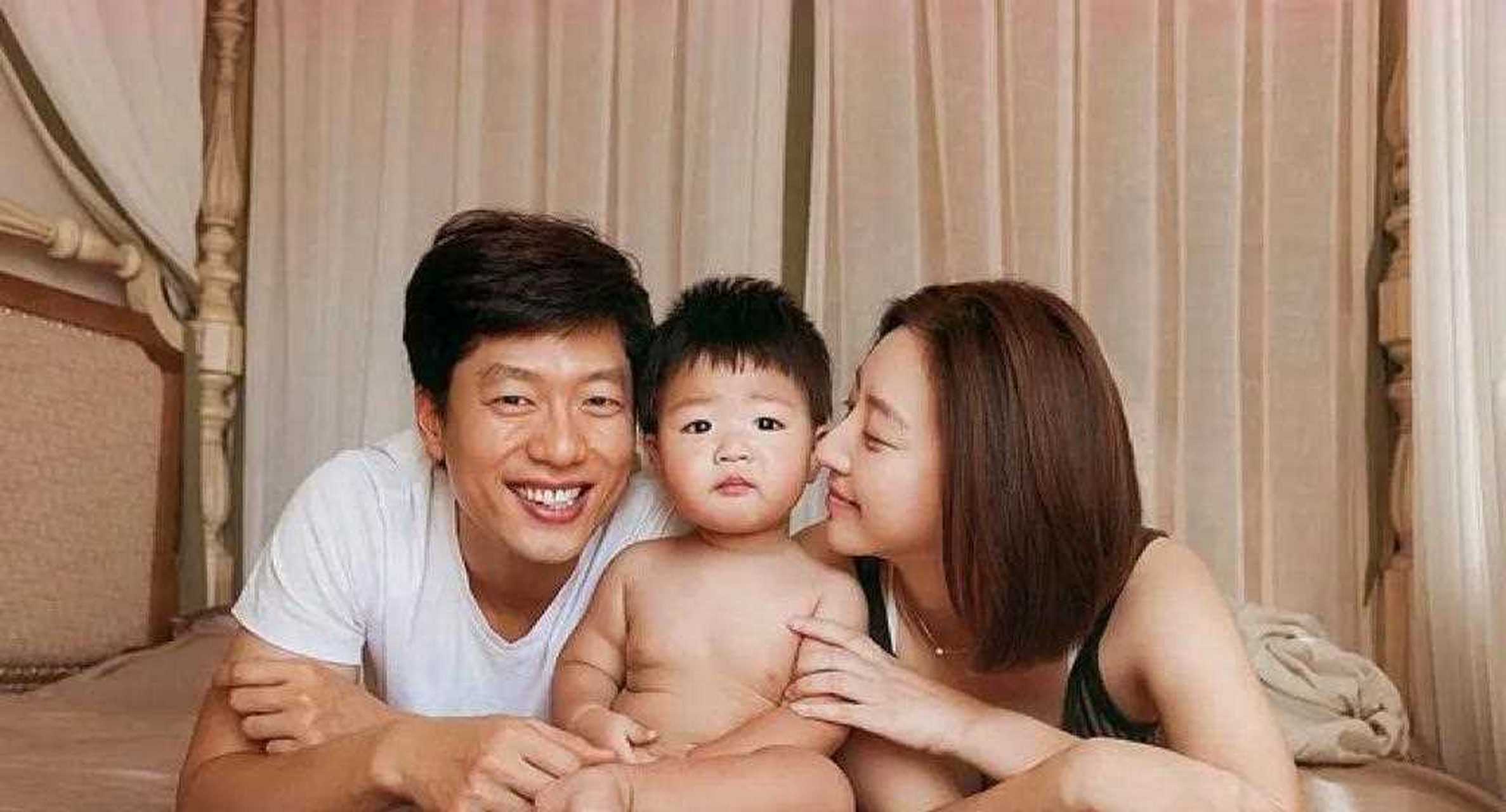唐一菲近况曝光！嫁给凌潇肃饱受非议，如今儿女双全被宠成公主