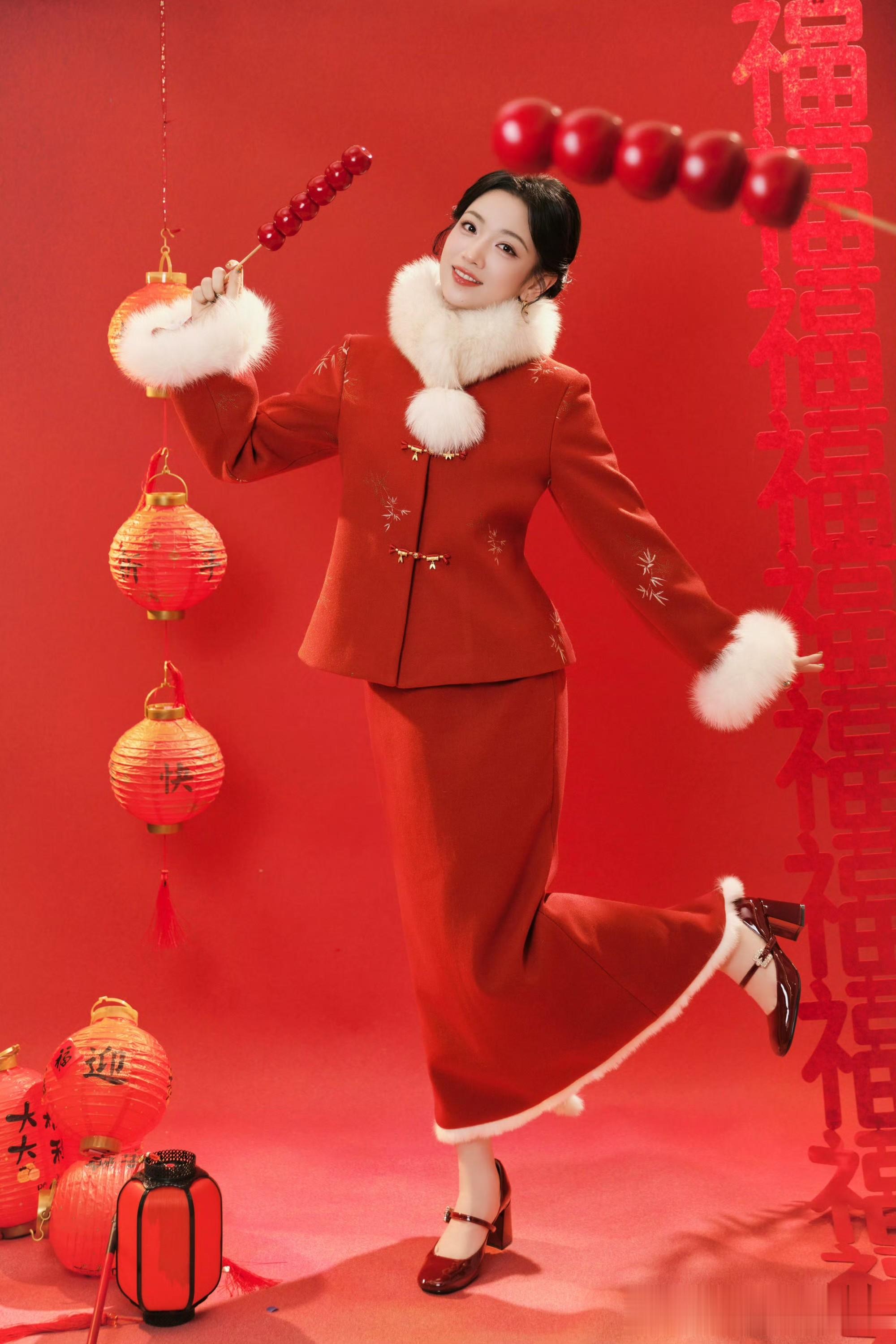 女星代露娃喜迎新春造型：喜气洋洋，女神魅力！