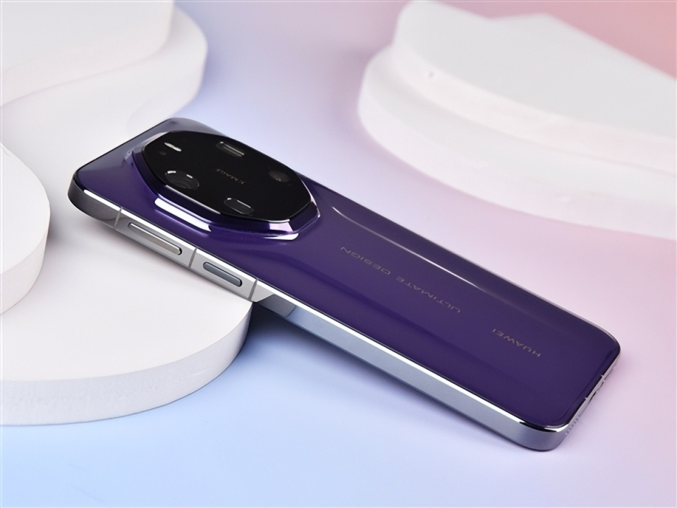 華為“新機皇”終于有貨了，20GB+1TB+鴻蒙OS6，花粉們沒有白等