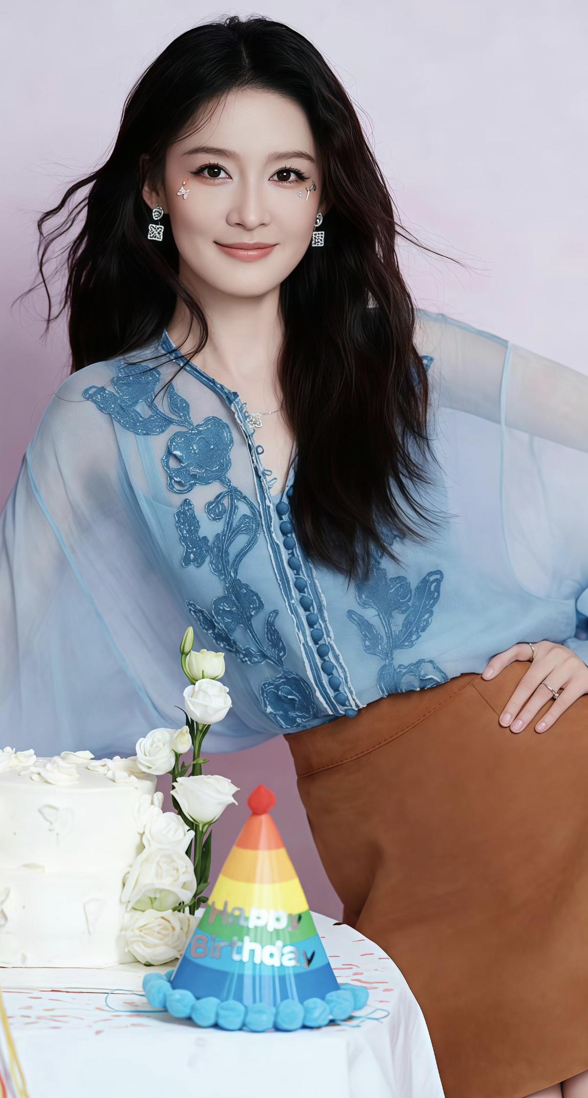 李沁,气质女明星,好耀眼啊!