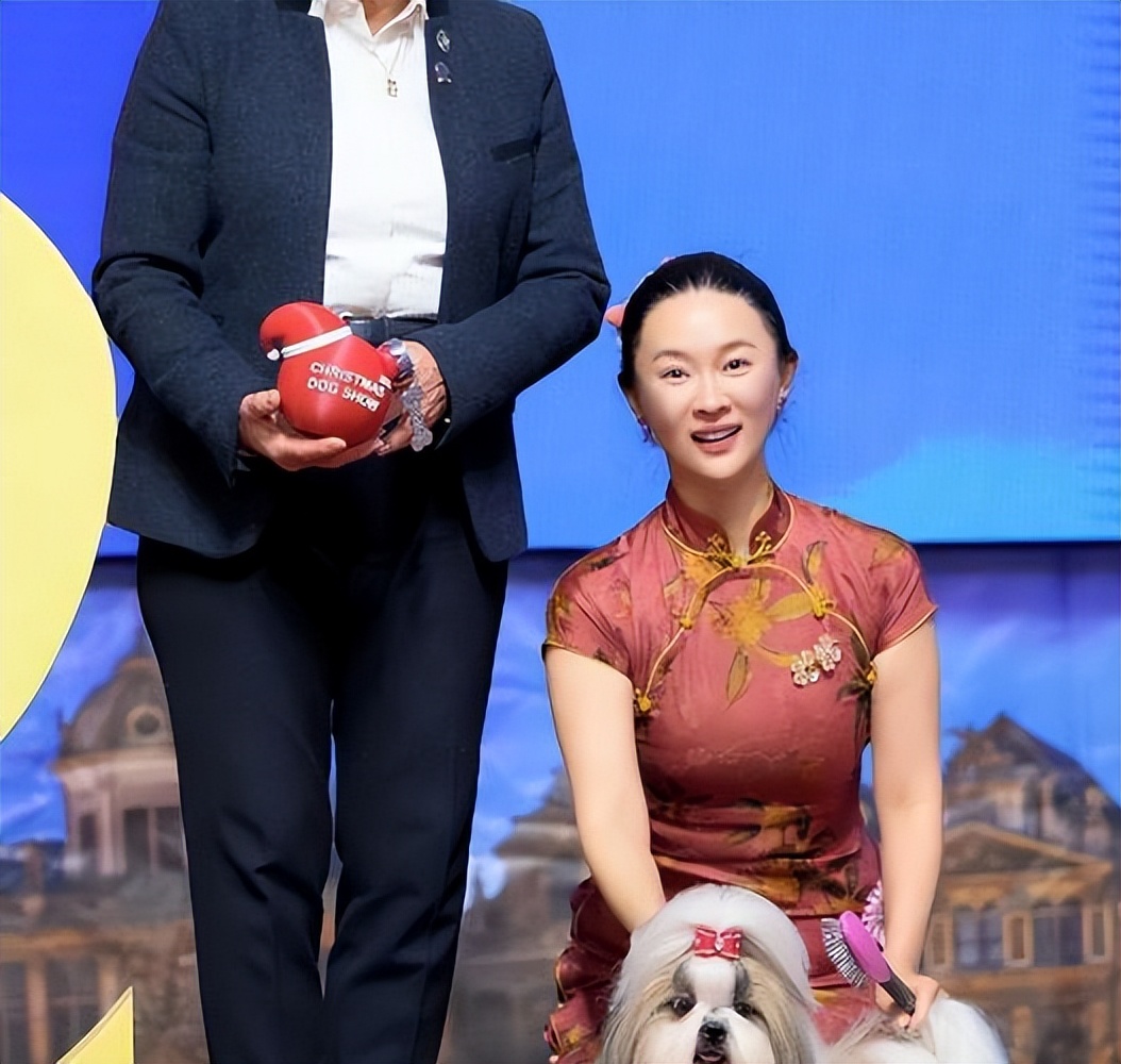 爱上霍思燕后，上海富二代狠心抛弃黄奕，如今娶圈外人活成女儿奴