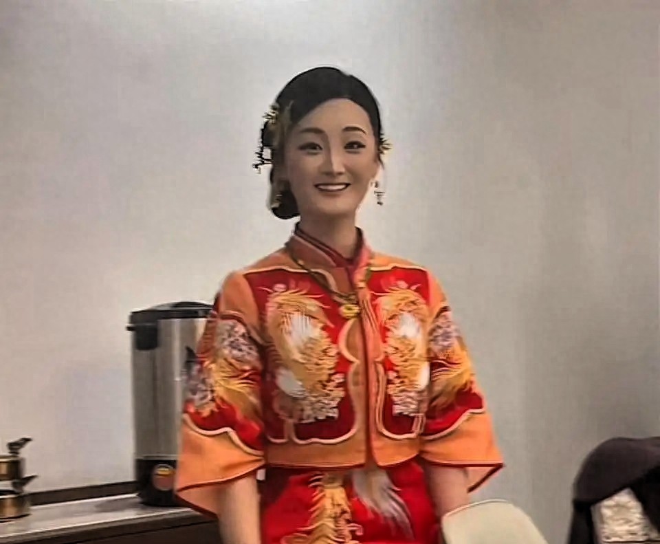 陈亚男二婚订婚！新郎不是富二代，个子不高却很靠谱，这次别作了