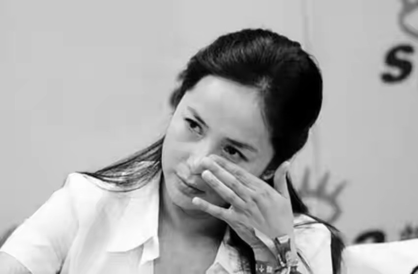 “逃”到英国，“包养”男大学生？59岁的蒋雯丽，终于不用再装了