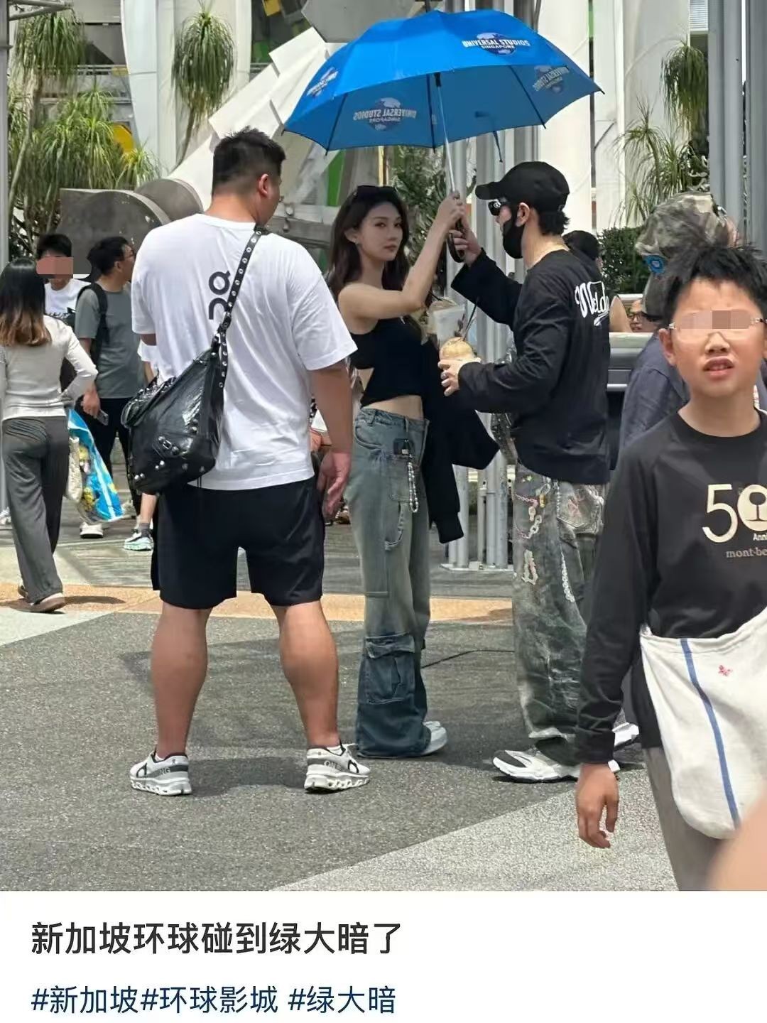 叶珂欢庆女神节,海边大秀曼妙好身材,靠女儿稳拿黄晓明抚养费!