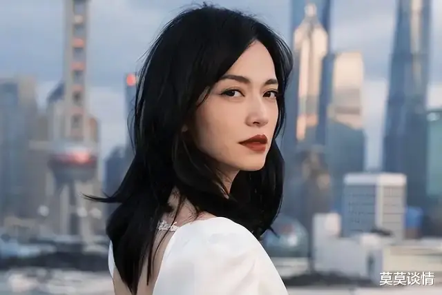 姚晨官宣离婚,让我看到了中年女人的体面
