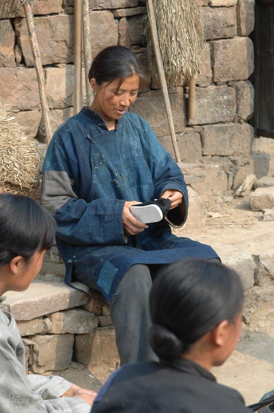 央视公开\点名\迟蓬，释放两大信号，原来杨幂一个字都没说错