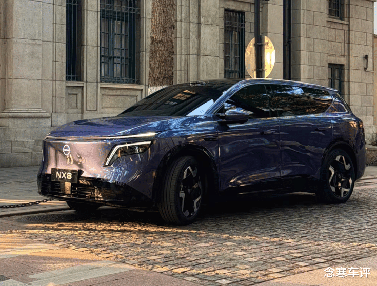 轴距2917mm！日产NX8空间越级，配2064颗LED灯珠，比奥迪还灯厂