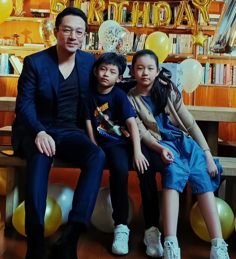 汪小菲喜得三胎，却意外暴露4件荒唐事，大S的话，终于有人信了