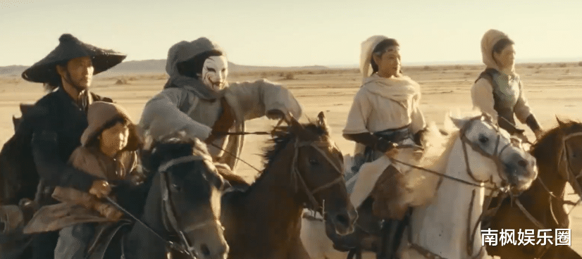 身材没料还敢脱,看看51岁吴京这一身腱子肉,内娱假肌肉男都该学一学