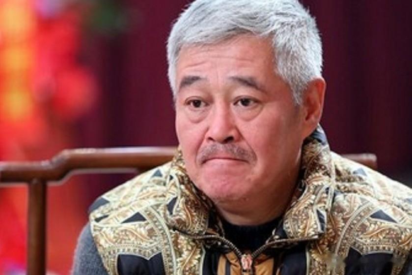 “秘密移民、灵堂照片、家中查出20吨黄金”，赵本上的谣言太离谱