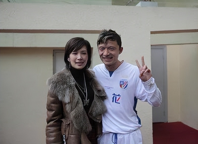 谢晖也没想到，不愿生娃的佟晨洁和魏巍也离婚了，自己却儿女双全
