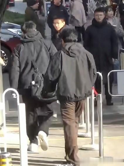 央视春晚第三次联排！近十年最强阵容，网友:今年春晚总算有救了