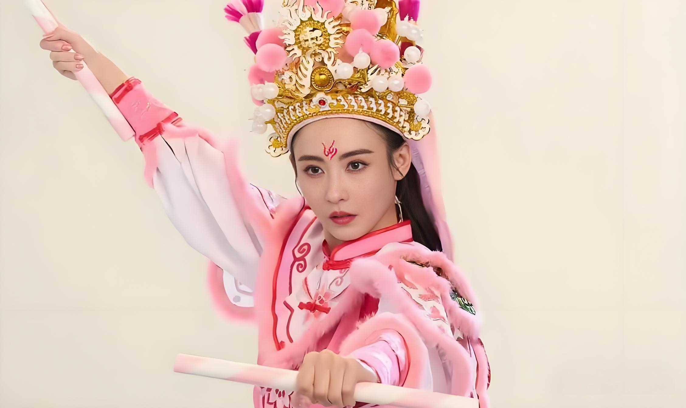 张柏芝英歌舞造型封神！五官英气逼人，导演：这就是老天爷赏饭吃