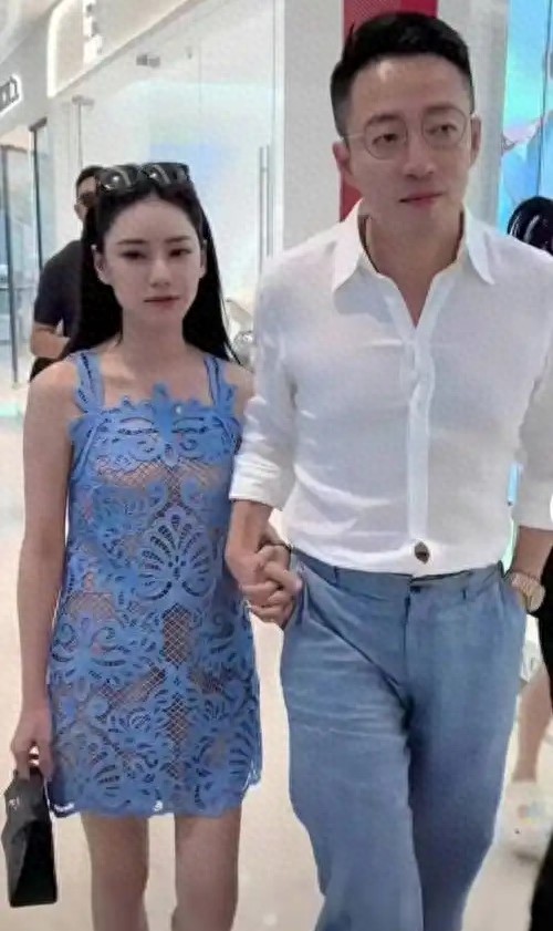 马筱梅下“狠心”不过问玥儿姐弟，玥儿生日冷清，张兰也在外潇洒