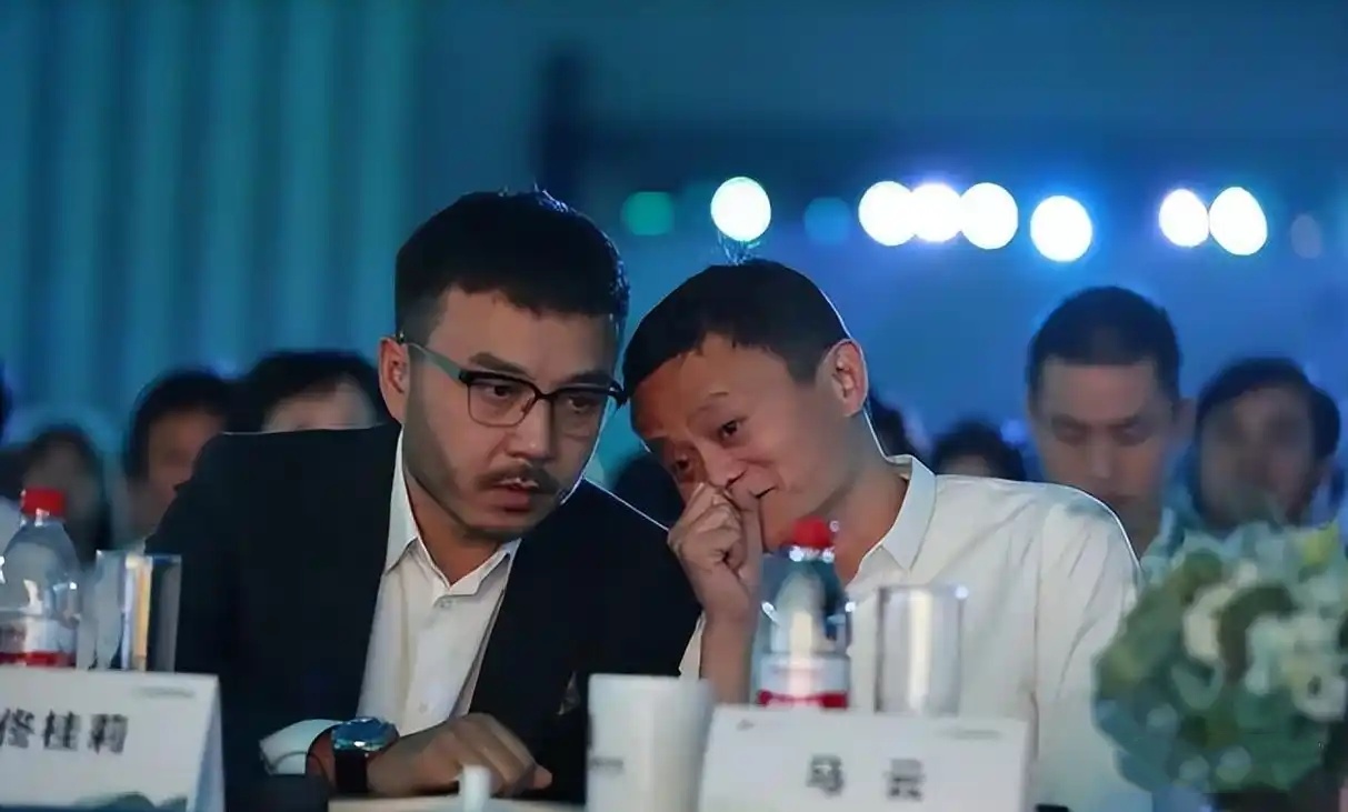 杨乐乐：投资被骗，事业荒废，孩子难带，倒霉事都让她赶上了？