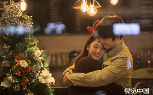 女兄弟假装怀孕逼宫，男友喜当爹，孩子生下来那一刻，他崩溃