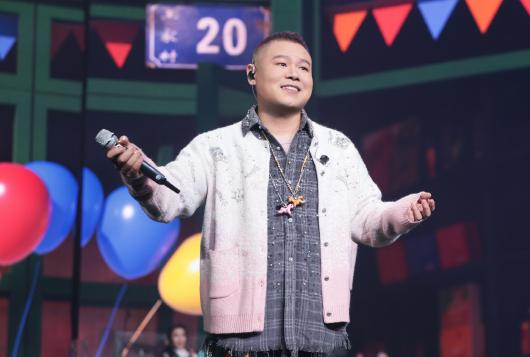 被相声大佬怒斥仅半月，岳云鹏现状曝光，事实证明郭德纲没看错人