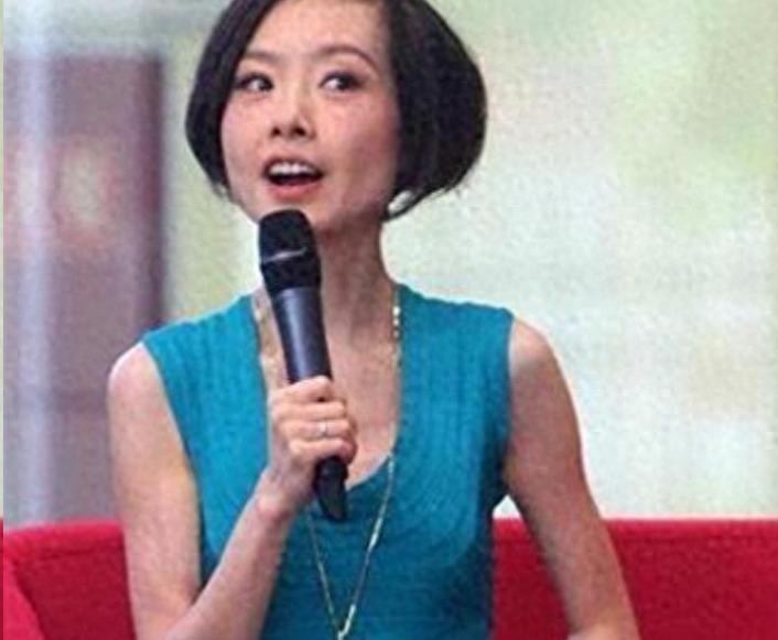 纸片人鲁豫胖了，全网都在猜她恋爱了，可真相没人提。