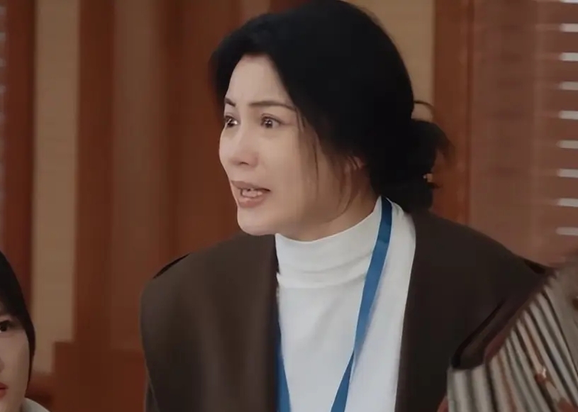 “戏混子”又来嚯嚯央视剧?双眼无神、演技拉夸,还不如7岁孩子