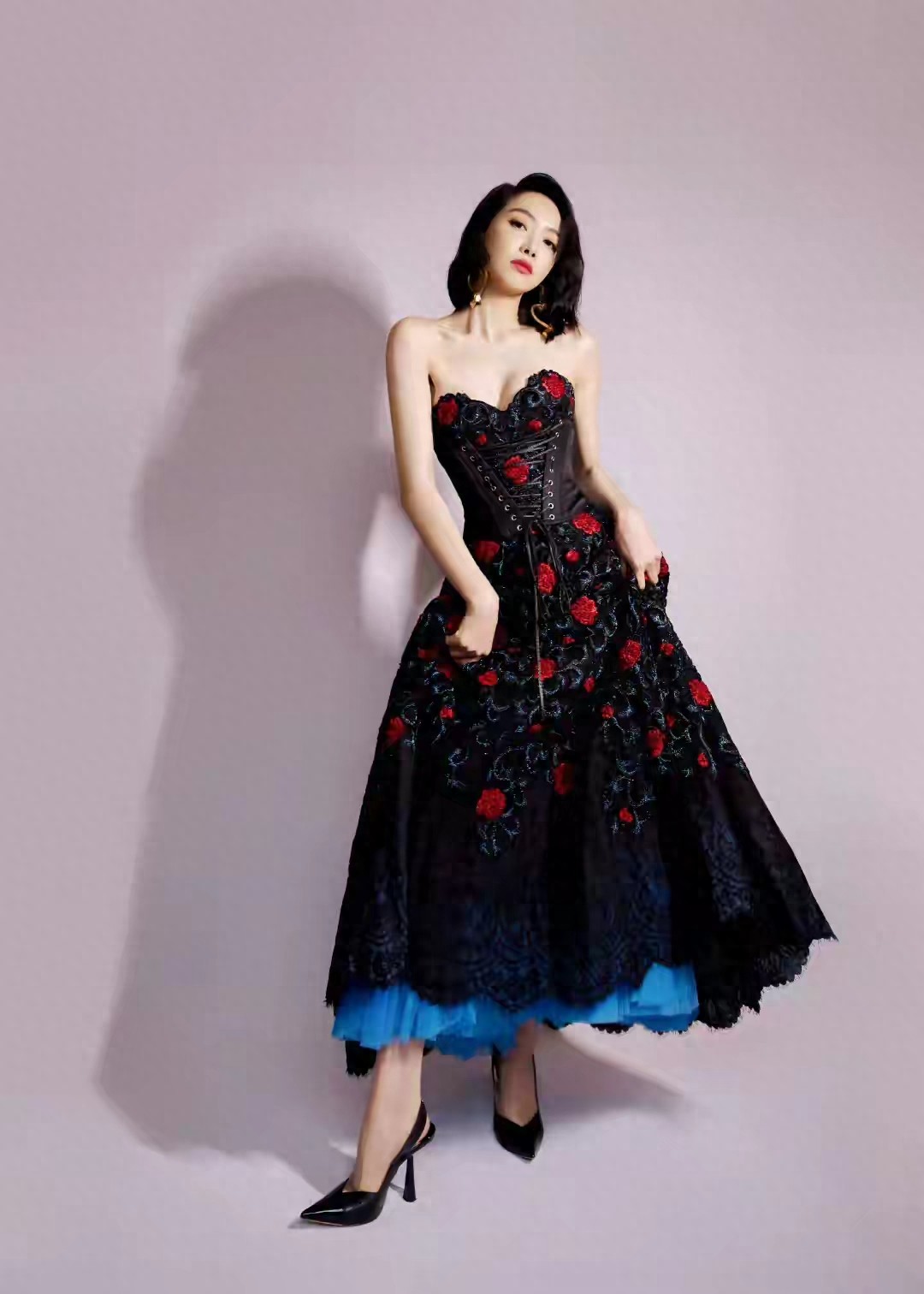 宋茜：妖娆的身材令人迷醉