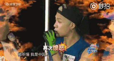 32岁生日无人问津？娱乐圈的“看人下菜碟”，在王嘉尔身上应验了