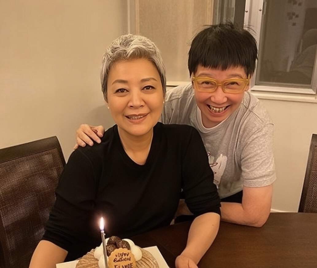 离婚2次后，与同性好友同居20年，71岁女星称，没爱情不喜欢同性