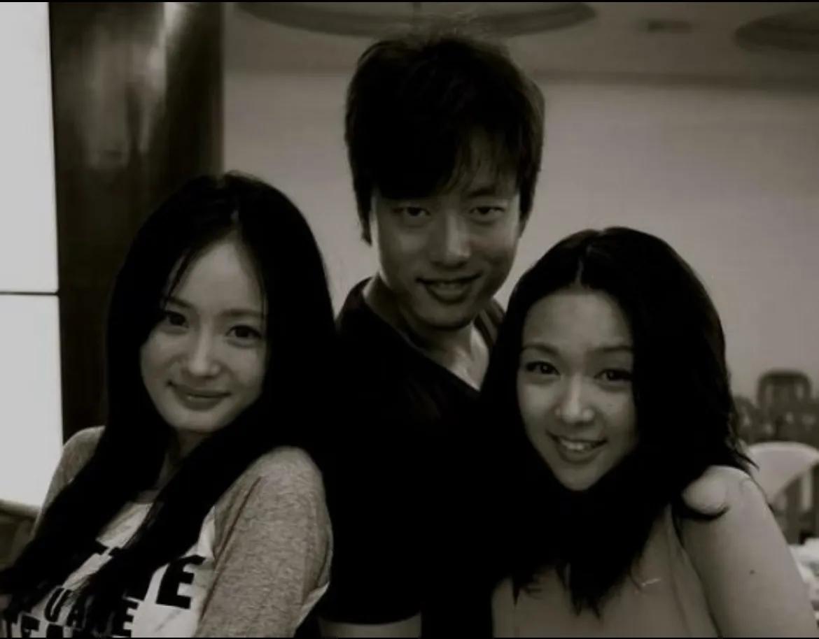 姚晨20岁学生照曝光，网友坐不住了：终于理解凌潇肃为啥一见钟情