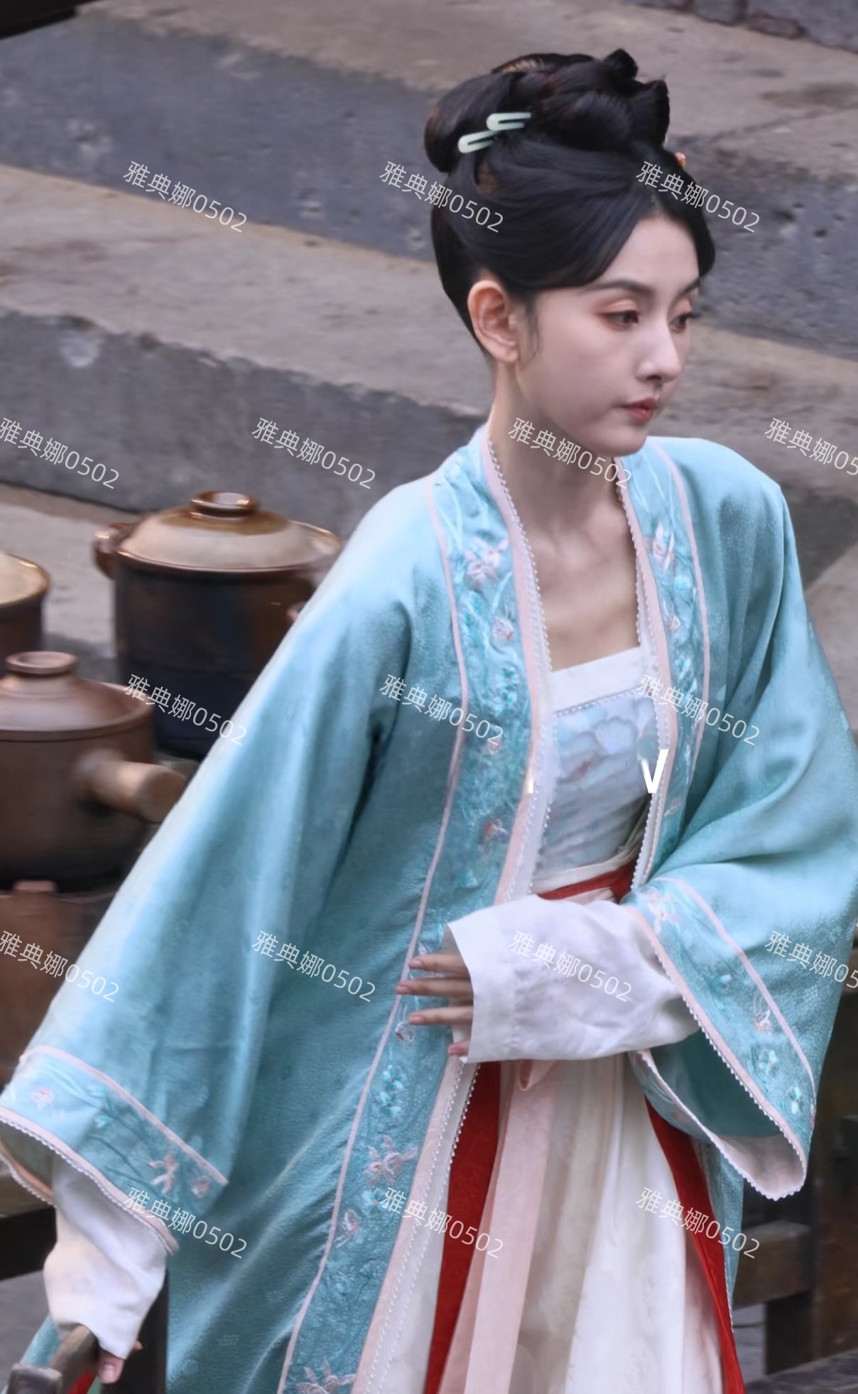 宋祖儿瘦到脱相眼里没光了,不仅比实际年龄老了10岁灵气也没有了