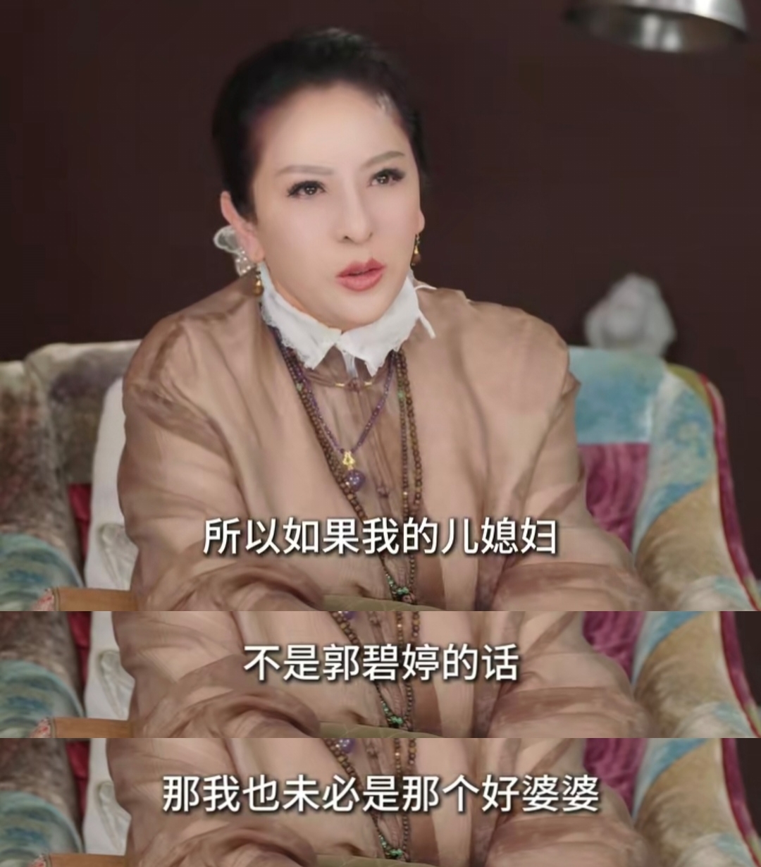 向佐一家现身深圳，郭碧婷陪儿女玩雪，后返台陪父亲住院真孝顺